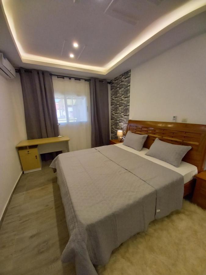 Mkd Mixta Apartamento Dakar